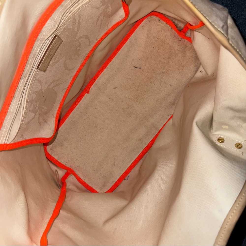 India Hicks Mayfair Beetle Tote Canvas Leather Tassel Charm Tan Cream - Picture 10 of 13